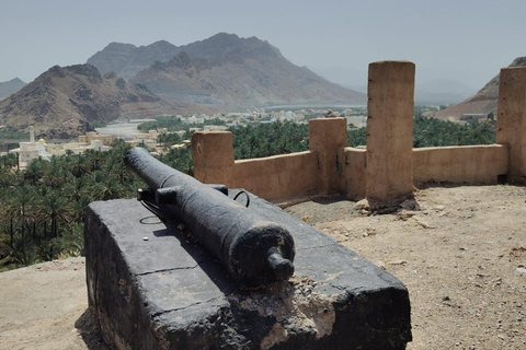 Muscat: 5 Hours City and Fanja Heritage Tour with Guide