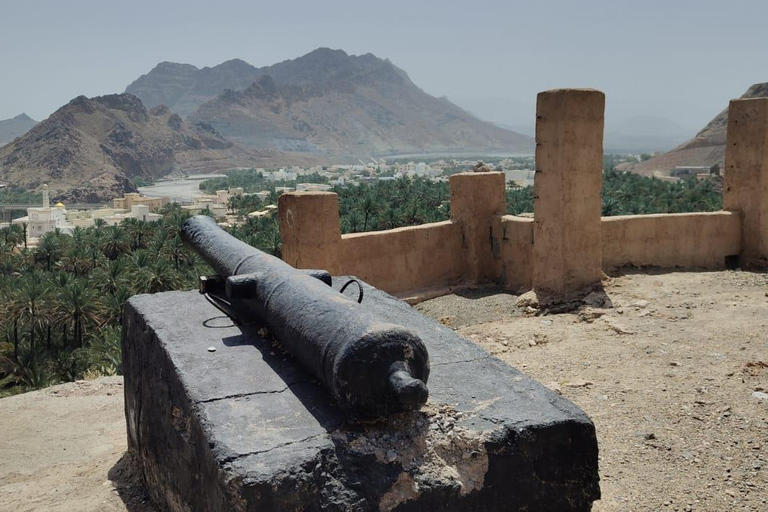 Muscat: 5 Hours City and Fanja Heritage Tour with Guide