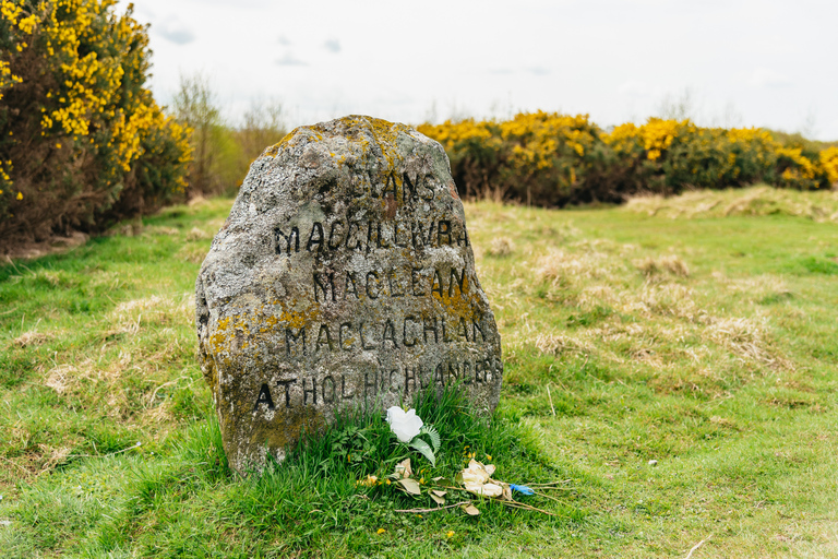 Depuis Édimbourg : excursion à thème Outlander de 2 joursChambre avec lits jumeaux et salle de bain privative