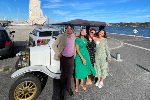 Lisbon: Vintage Electric Tuk-Tuk Guided Tour with Tastings