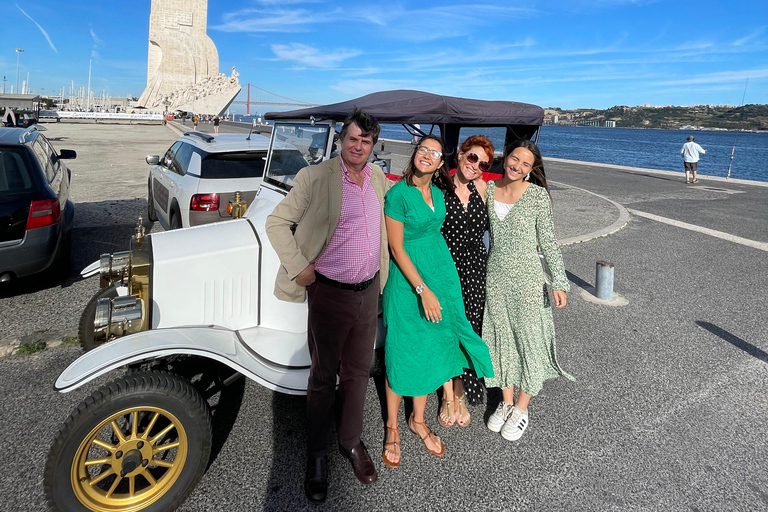 Lisbon: Vintage Electric Tuk-Tuk Guided Tour with Tastings