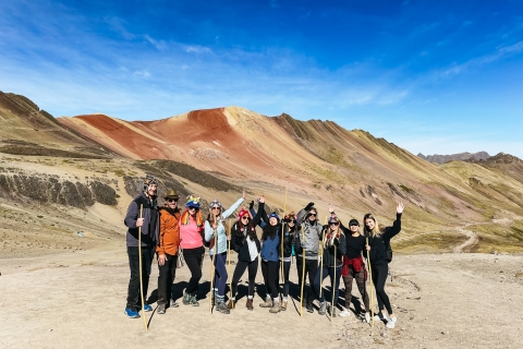Cusco: wycieczka po Rainbow Mountain z posiłkami i opłatami za wstępWspólna wycieczka z posiłkami
