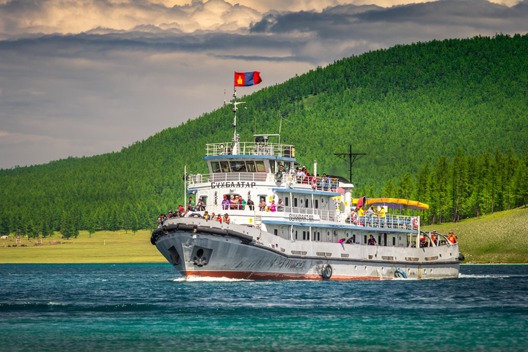 Lake Khuvsgul Escape – Explore Mongolia’s Blue Pearl