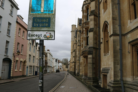 Best of Oxford: Private Walking Tour with a LocalPrivate City Walking Tour - 3Hr