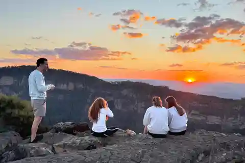 Sydney: Blue Mountains Kangaroos, Wilderness and Sunset Tour