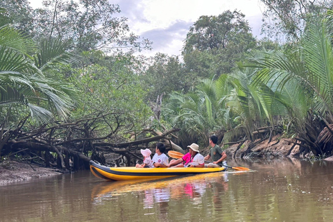 Khao Lak: Besök på elefantreservat och kajaktur i mangroveKhao Lak: kanottur i djungel och vilda djur