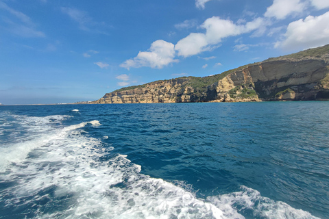 Private Boat Experience to Zahara and Trafalgar (6 hours) with Snorkeling and Appetizers Private Boat Experience to Zahara and Trafalgar (6 hours): Snorkeling and Aperitif