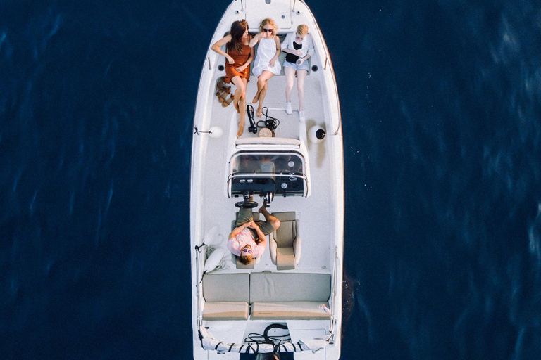 Private boat trip to the Elafiti islands. All included Full day trip to the Elafiti islands. All included.