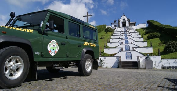 São Miguel: Full-Day 4WD Jeep Tour to Furnas with Lunch