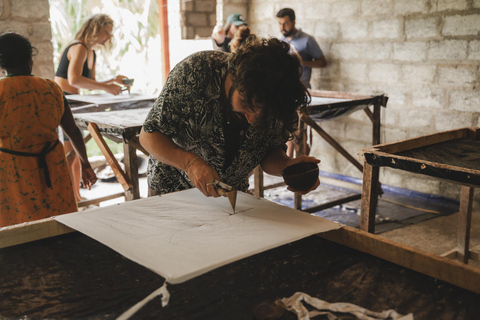 Galle: Traditional Batik Workshop &amp; Factory Tour