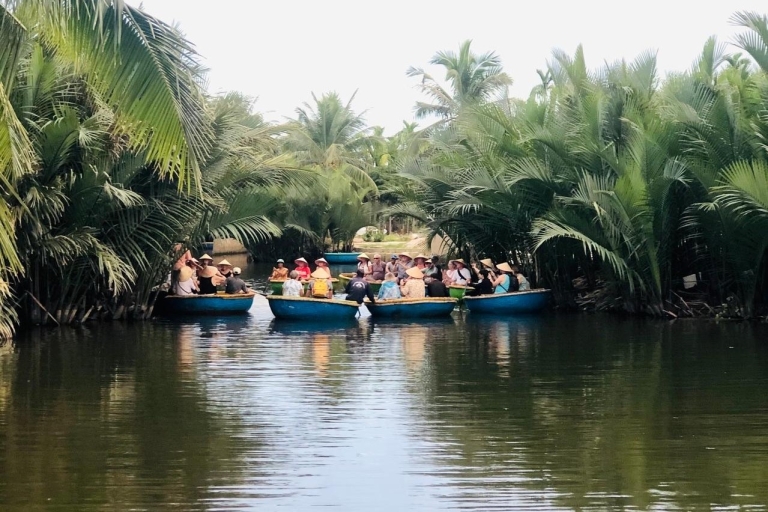 Hoi An : Ontdek Coconut Village tijdens een boottocht met een mandjeMandboottocht met lunch ( Menu 2 lokale gerechten)