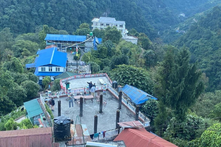 De Pokhara: Retiro de 2 dias nas fontes termais de Jhinu com caminhada