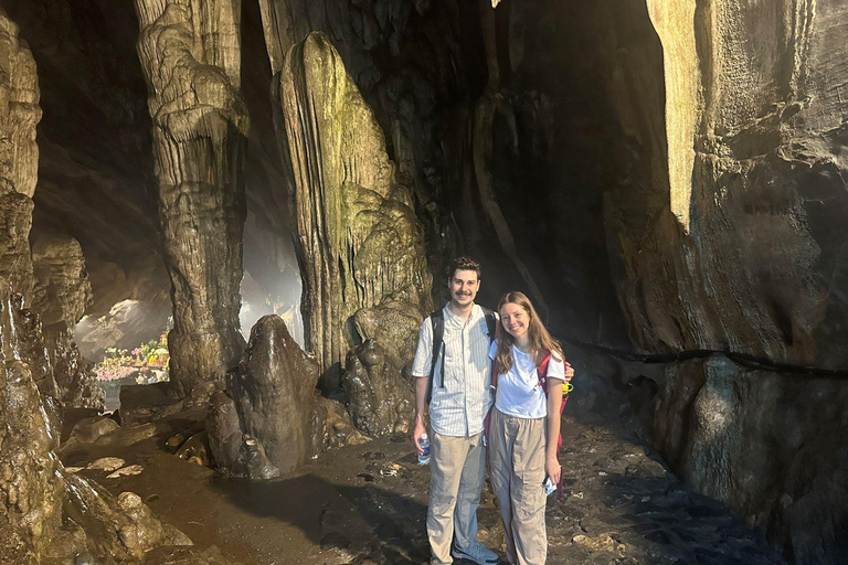 Visite d&#039;une jounée de la pagode des Parfums en groupeVisite d&#039;une jounée de la pagode des Parfums avec téléphérique.