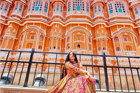 Jaipur: Full Day Sightseeing with Professional Photographer