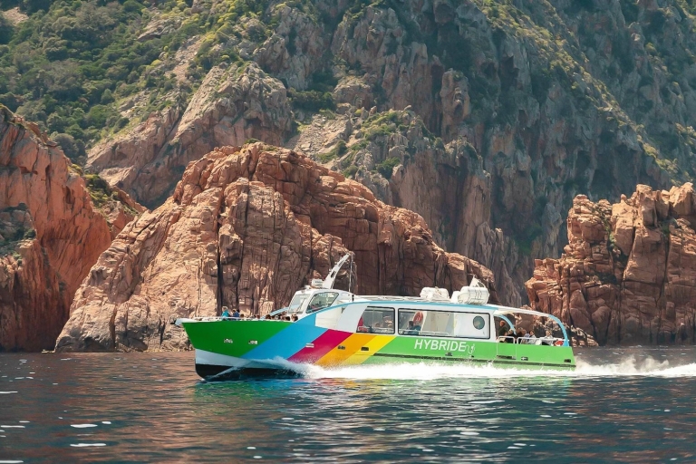 Corse : excursion en mer guidée au départ de Porto OtaExcursion en mer dans la réserve naturelle de Scandola