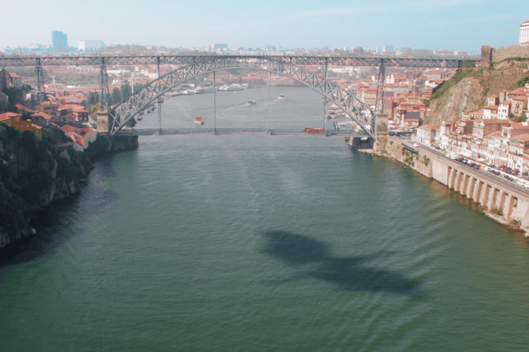 Porto: 5D Flight over de City for all family.