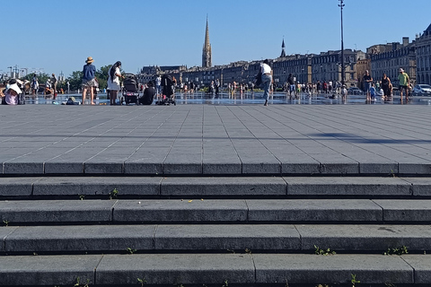 Bordeaux: Small Group Historical & Gourmet Guided Visit