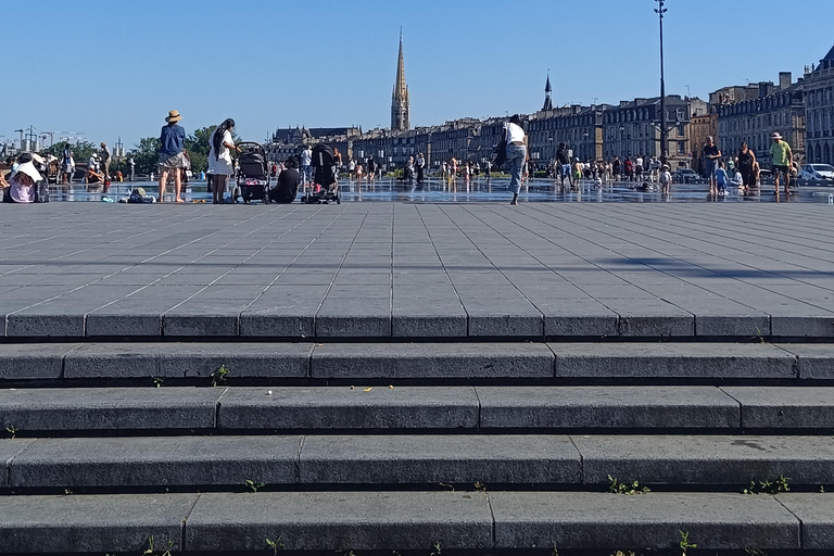 Bordeaux: Small Group Historical & Gourmet Guided Visit