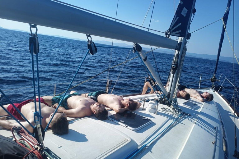 Crociera privata di un giorno intero in barca a vela a Spalato