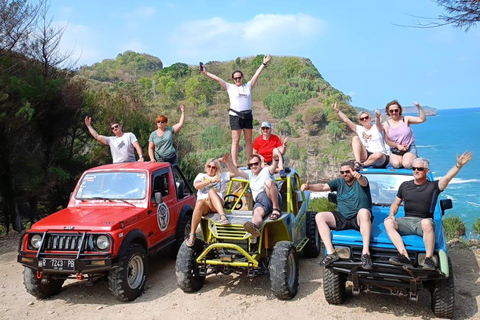 Yogyakarta: Timang Beach & Sadranan Snorkeling Day Trip