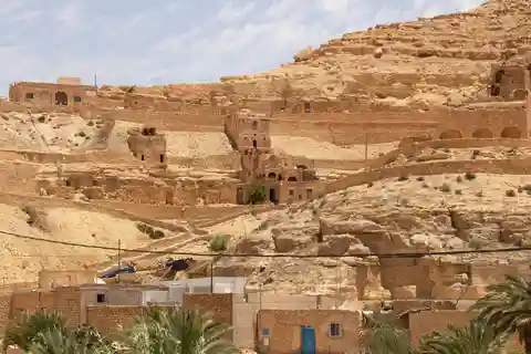 Ksar ghilaine, Tataouine, Chenini,berber culture and ksours