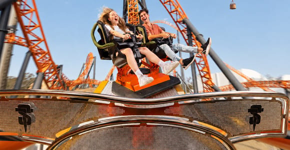 Gold Coast: Hot Air Balloon & Dreamworld Themepark Combo
