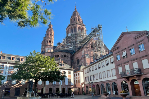 Tussen de Rijn en de sfeer van de oude binnenstad: ontspannen Mainz met een wijntjeTussen de Rijn en de oude stad: relaxte Mainz met een wijntje