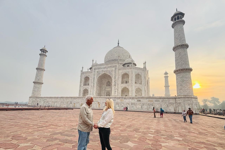 Taj Mahal: Sunrise Guided Tour with Express Entry Tickets Express Entry Ticket Taj Mahal Tour with Car+Guide+Tickets