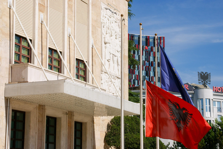 &quot;Tirana: En morgonresa med frukost / lunchalternativ&quot;Tirana: Guidad stadsvandring