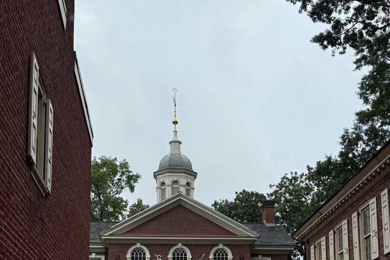 From NY: Lancaster Pennsylvania and Philadelphia day Tour English Tour