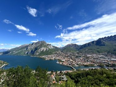 Hiking Overlooking Lake Como, Discover Beauty from Above - Housity