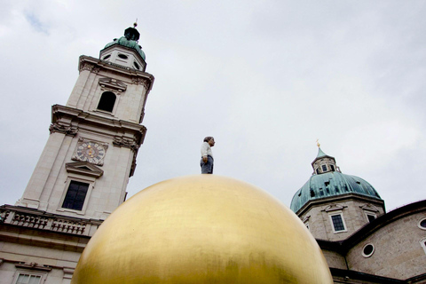 Salzburg: Munich Tour with Transfers, Hotel, Meals & Drinks