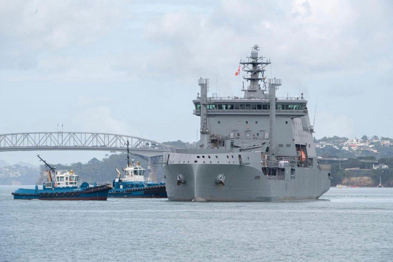 Auckland Harbour Highlights Cruise with Live Commentary