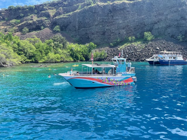 Kailua-Kona : Excursion d&#039;une journée en catamaran sur le récif du Capitaine Cook avec déjeuner