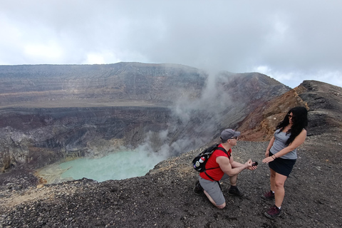 Santa Ana: Private Volcano Hike and Lunch with Lake View