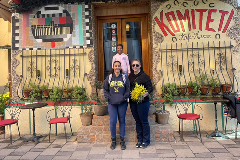 Tirana Lokaal eten en wandeltour