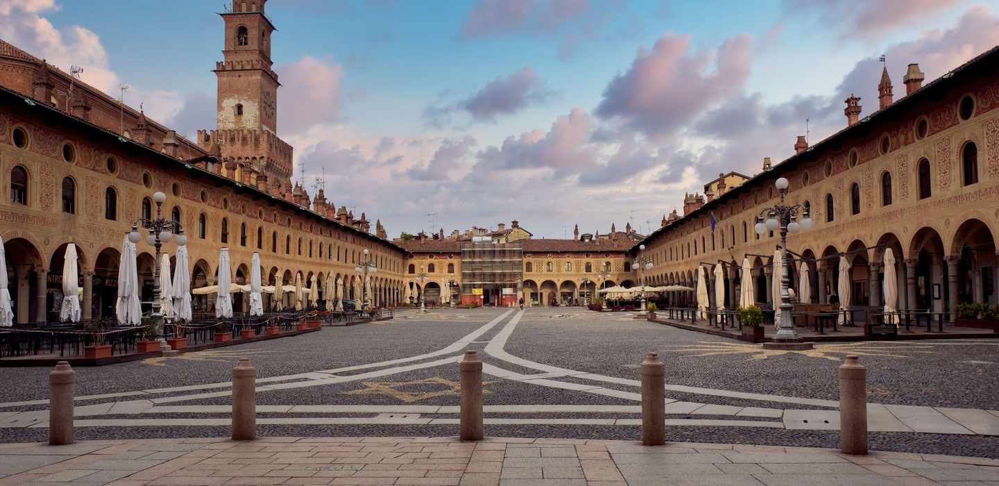 VIP-Erlebnis in Pavia und Vigevano
