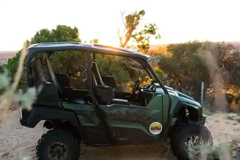 Peekaboo Slot Canyon: UTV Tour