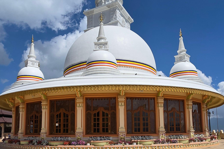 Ella: NineArches Bridge,Mini adam's peak and Waterfalls Tour