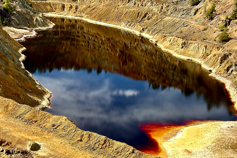 Cyprus: Nature & Lost Places – Mines, Lakes & Colours