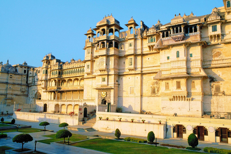 From Delhi: 5-Day Private Tour of Delhi, Agra and Jaipur Car + guide + Monuments Tickets ( No Accommodation )