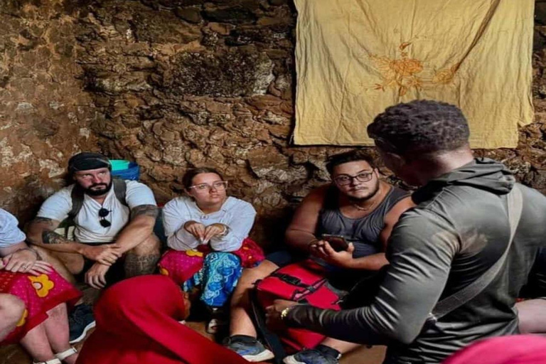 Zanzibar: zwiedzamy wioskęWycieczka po wiosce na Zanzibarze z lekcją gotowania