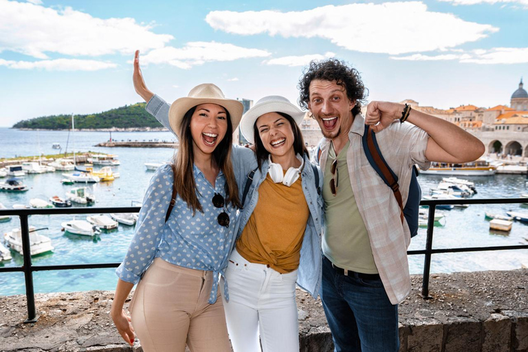 Dubrovnik: Private Old Town & Waterfront Photoshoot Standard: 20 photos | 30 mins
