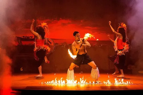 Orlando: Polynesian Fire Luau med middag och liveshow