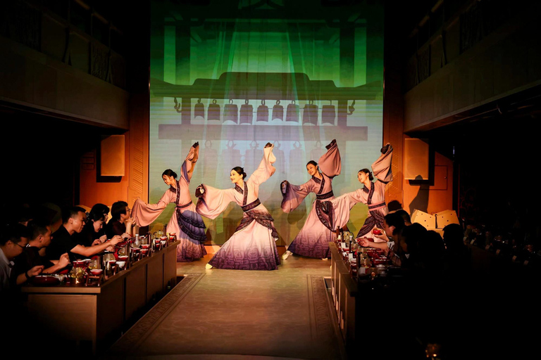 Guangzhou: Jixiang Fang Cruise – A Floating Nanyue Palace Level 1, Front Row VIP-Adult Ticket