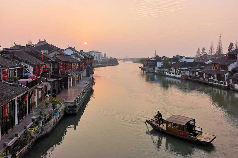 Zhujiajiao Water Village: Private Tour from Shanghai