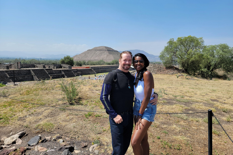 Teotihuacan tour+ontbijt in grot+ophaalservice van CDMX