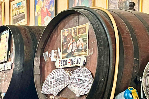 Malaga: Local Tapas Tour into Real Andalusian Culture Malaga: Local Tapas Tour into Real Andalusian Culture -ITA