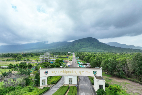 Escursione giornaliera al Parco Nazionale di Bokor da Phnom Penh con guida turistica