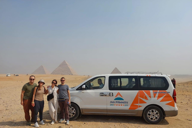 Cairo: Pirâmides, Memphis, Sakkara, Dahshur e excursão de um dia ao BazarTour guiado com traslados, guia de turismo, almoço e entrada